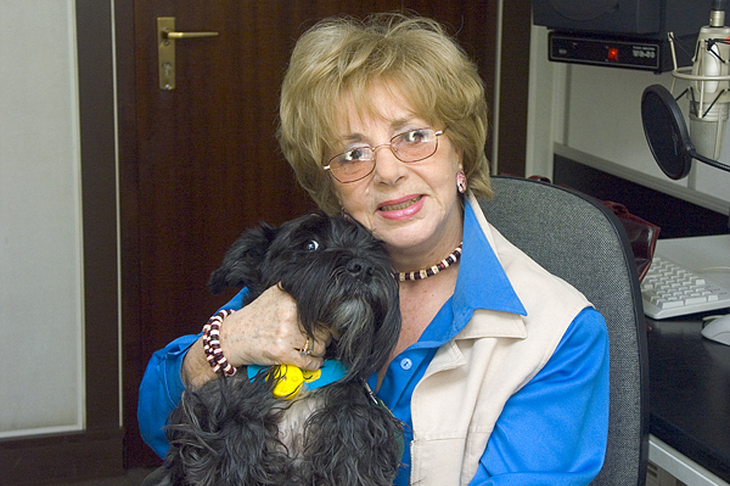 Aktorka Zofia Czerwińska ze swoim psem Dżekiem