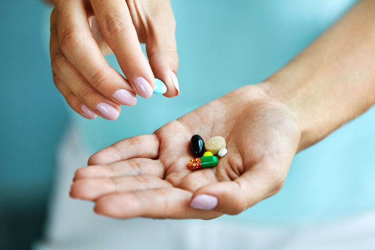 Kolorowe tabletki i kapsułki