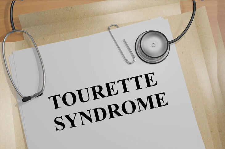 Teczka z napisem syndrom Tourette'a