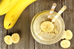 Jogurt z bananem do doskonała przekąska stosowana w białej diecie