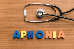 Stetoskop i napis aphonia