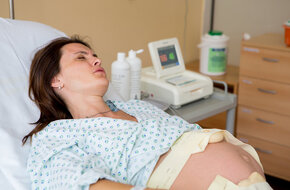 Wywoływanie porodu w szpitalu