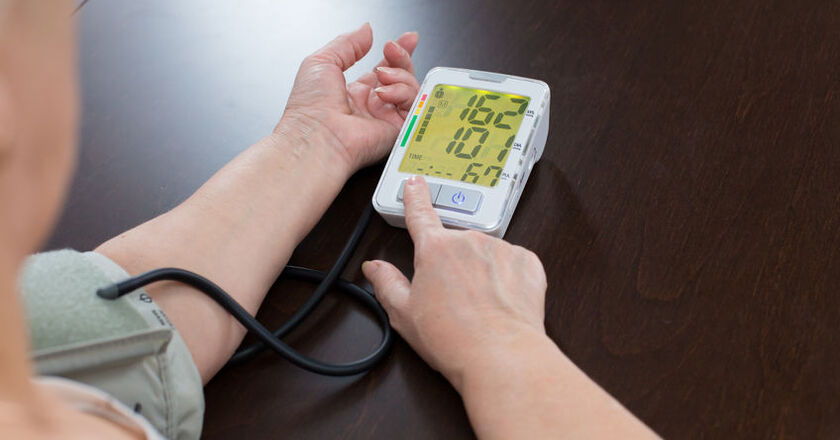 standard tripla kombináció a magas vérnyomás kezelésében melyik fogyatékossági csoportba tartozik a magas vérnyomás